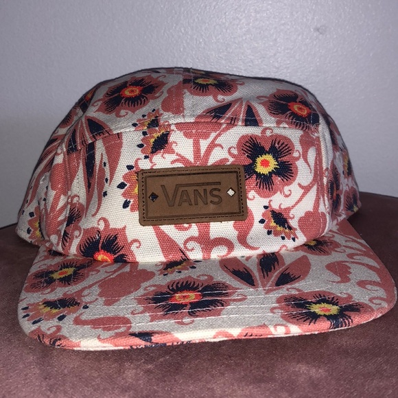 VANS | HAT | FLORAL | FLOWER PRINT | 🌸 - Picture 2 of 3